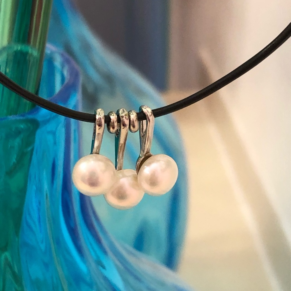 NWOT Real White Pearl Necklace